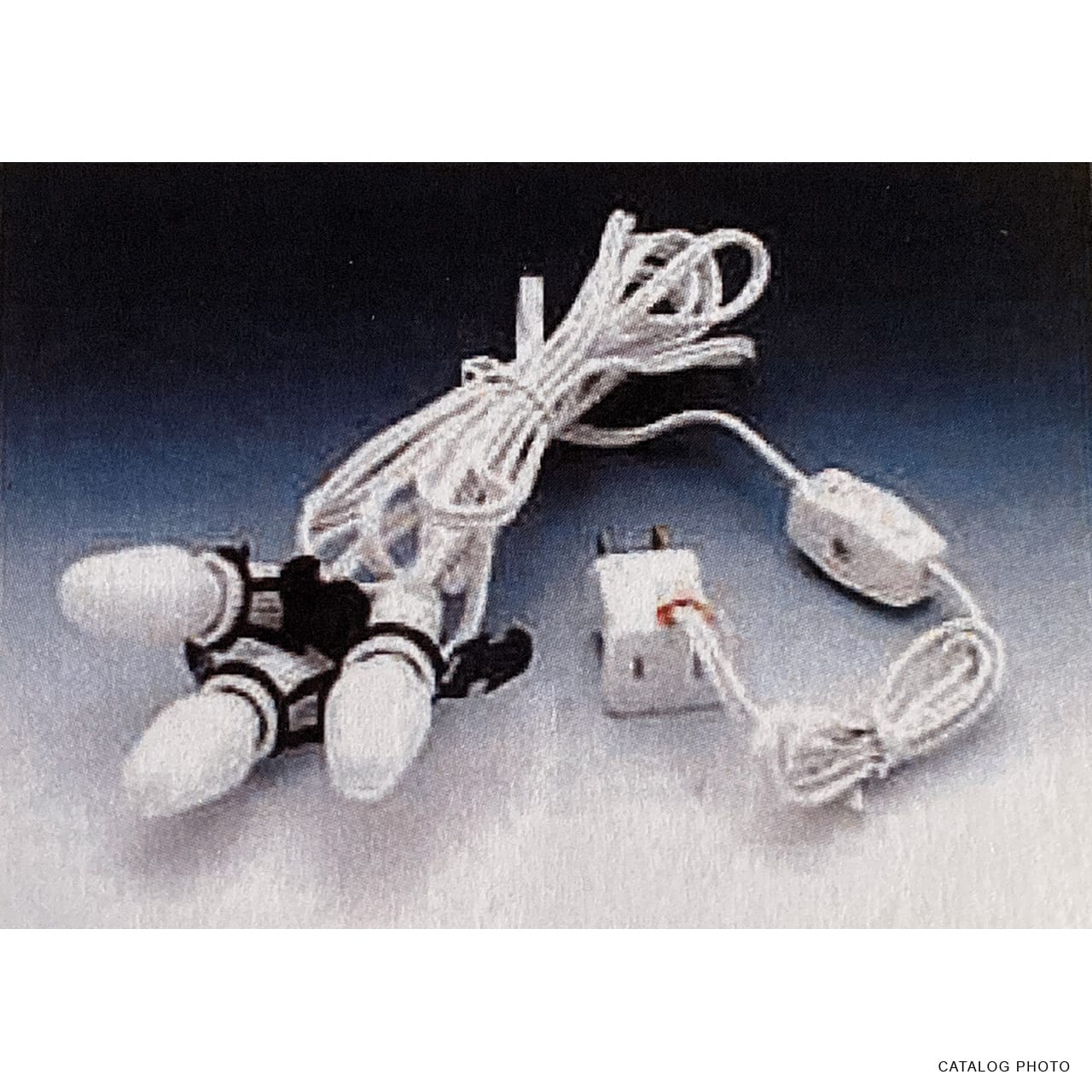 lemax-three-light-cord-cordon-d-clairage-3-lampes-pour-village image 1