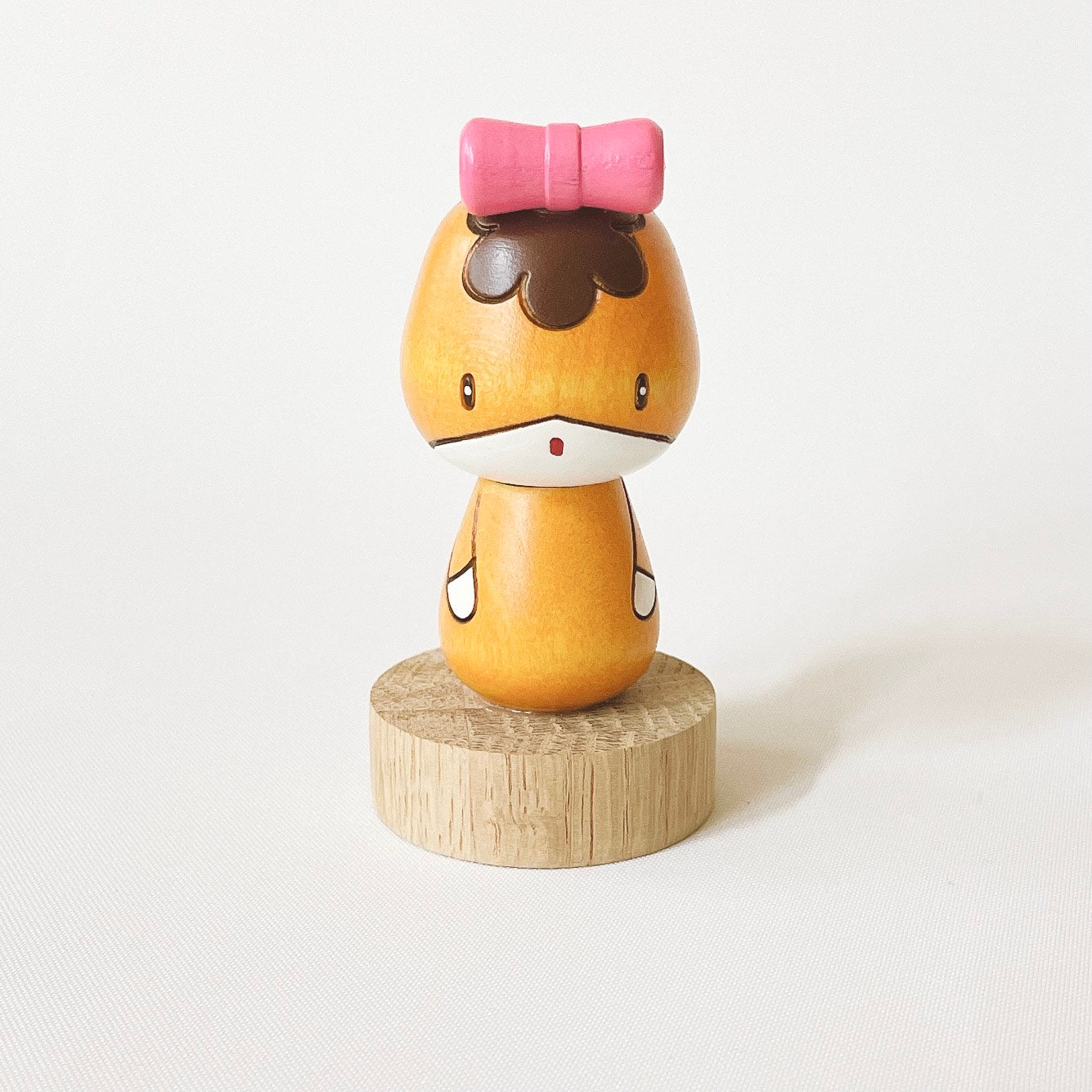 usaburo-kokeshi-gunma-chan-ruban-kokeshi-yura-koro-85-mm image 1