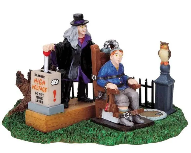 lemax-homicidal-maniac-figurine-spooky-town image 1