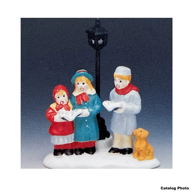 lemax-family-carollers-figurine-miniature-village-de-no-l image 1