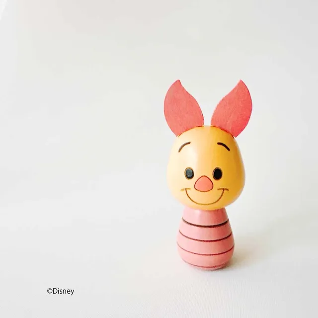 usaburo-kokeshi-winnie-l-ourson-porcinet-piglet-figurine-disney-90-mm image 1