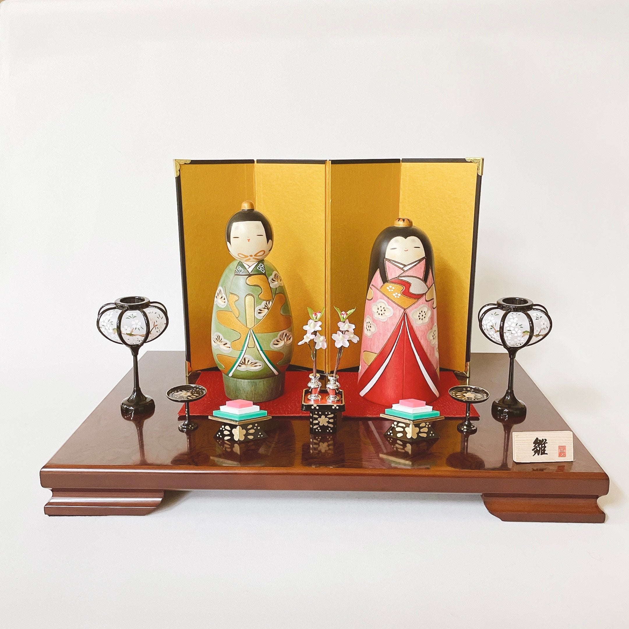 usaburo-kokeshi-tachi-hina-standing-set-hina-2-kokeshi-18-cm image 7