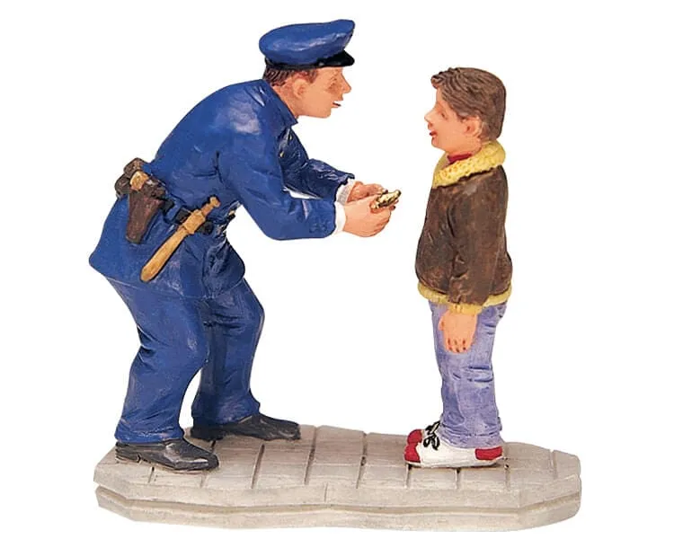 lemax-little-hero-figurine-miniature-de-collection image 1