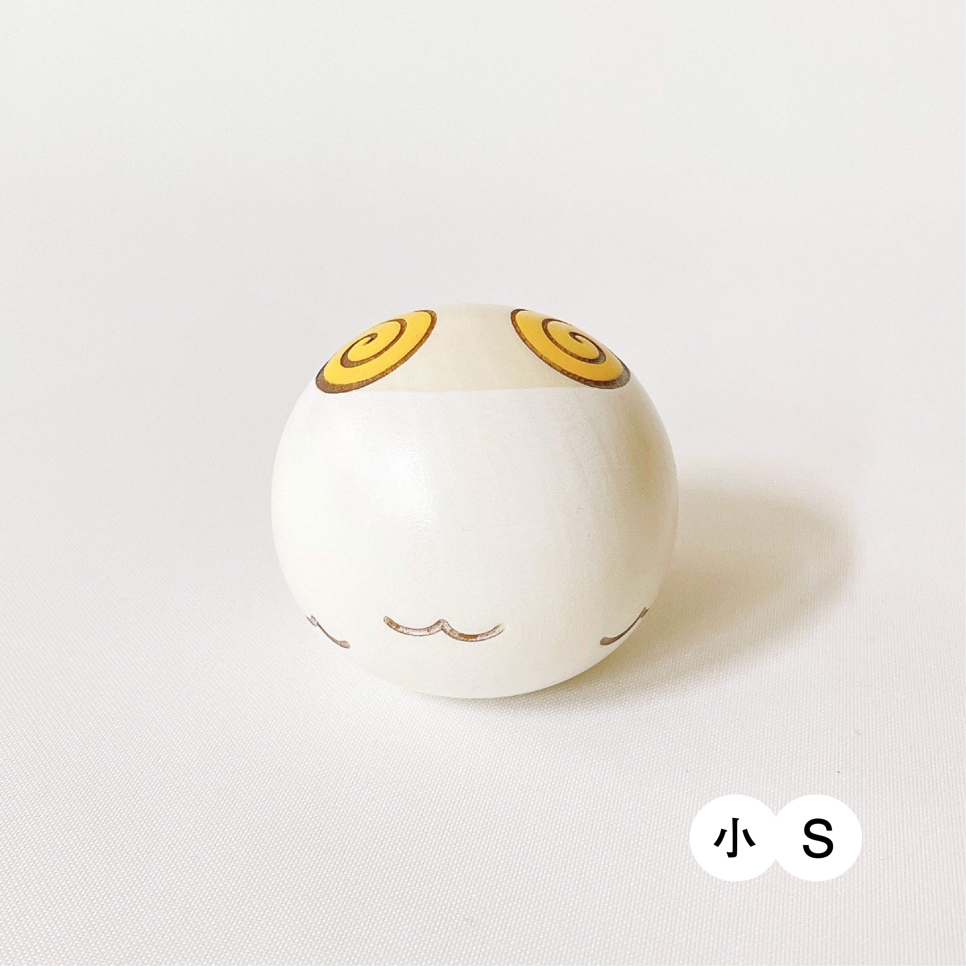 usaburo-kokeshi-yurakoro-mouton-culbuto-rond-en-bois image 3
