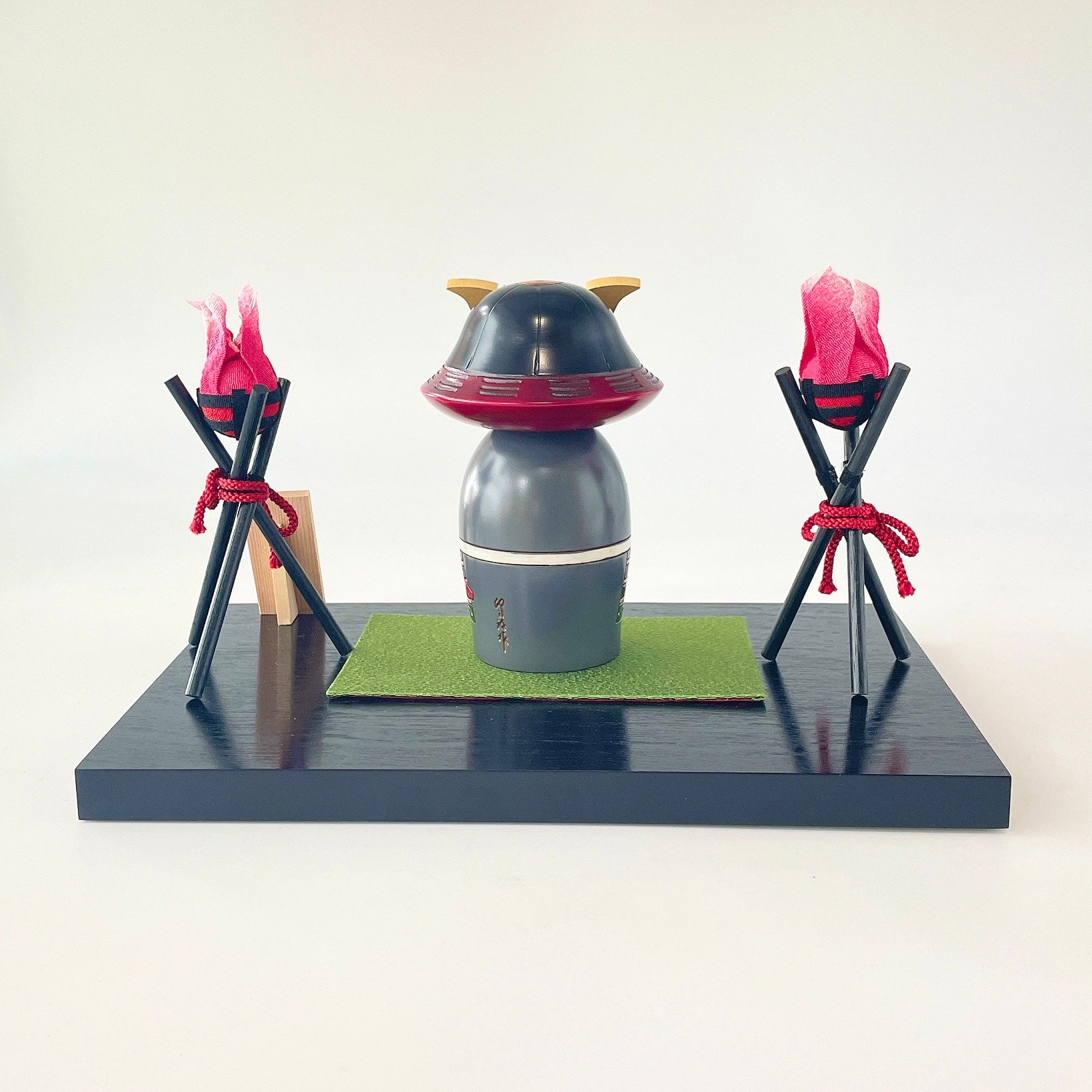 usaburo-kokeshi-waka-musha-young-samurai-bonfire-set-figurine-kokeshi-artisanale image 4