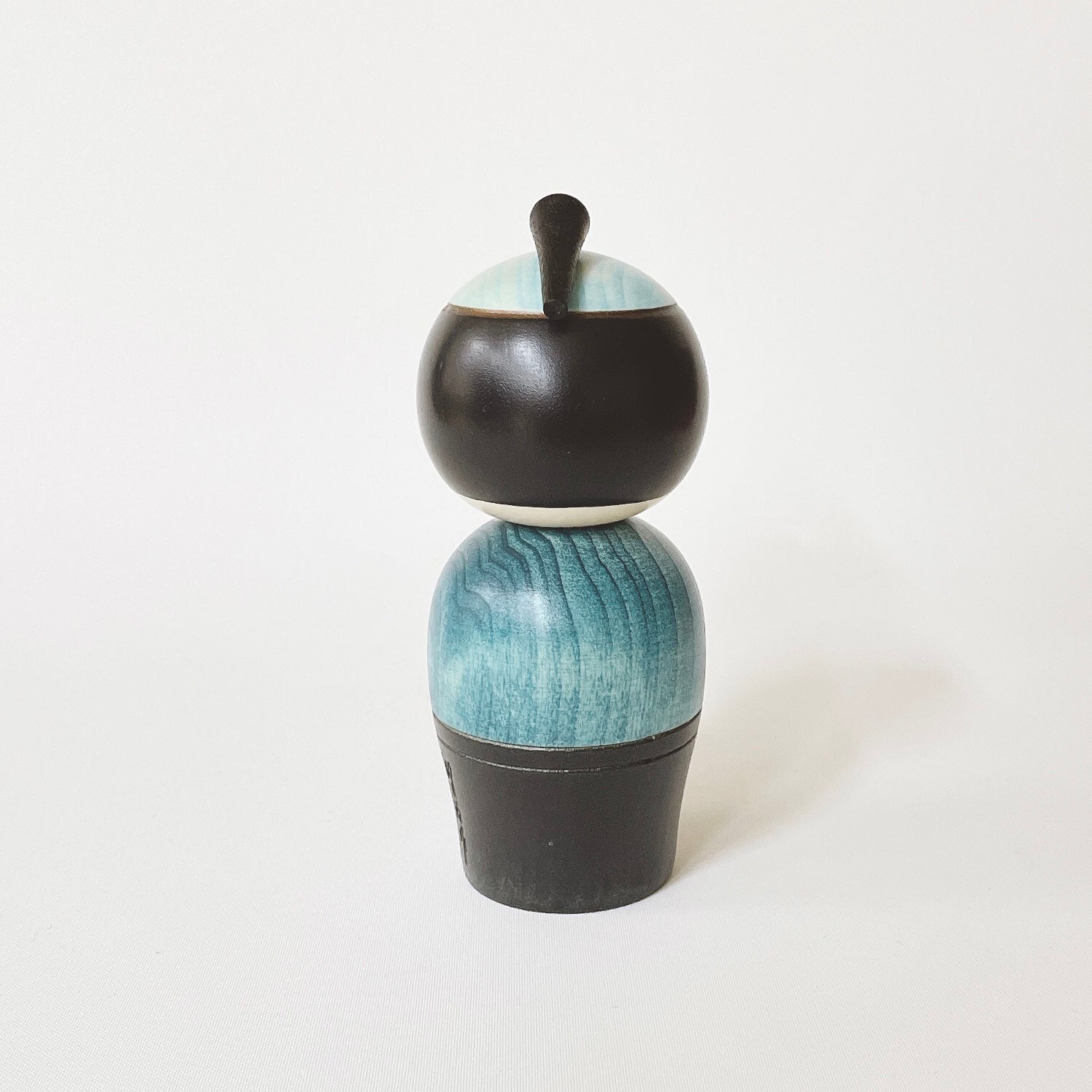 usaburo-kokeshi-samurai-poup-e-kokeshi-guerrier-bleu-14-5-cm image 3