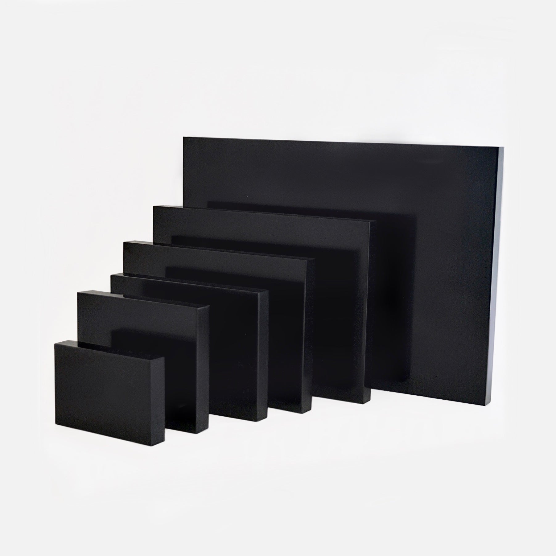 usaburo-kokeshi-socle-no3-noir-support-rectangulaire-mdf image 1