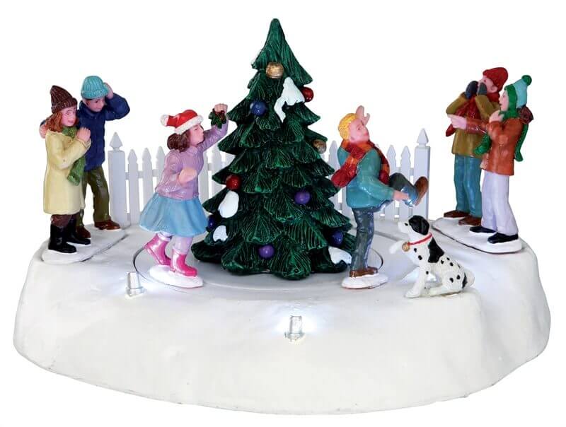 lemax-mistletoe-chase-figurine-sc-ne-de-no-l image 1