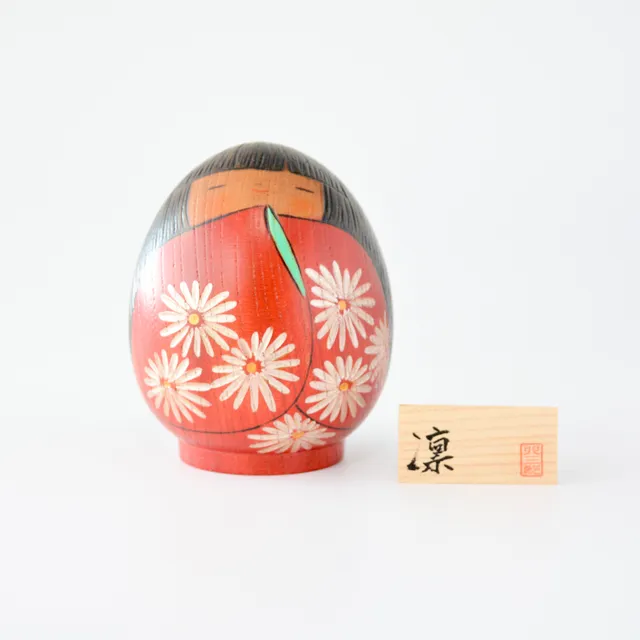 usaburo-kokeshi-rin-dignified-par-yuji-okamoto-figurine-yura-koro-artisanale-dit image 1