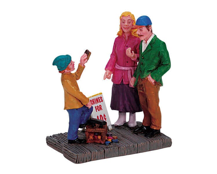 lemax-get-your-shoe-shine-figurine-miniature-cireur image 1