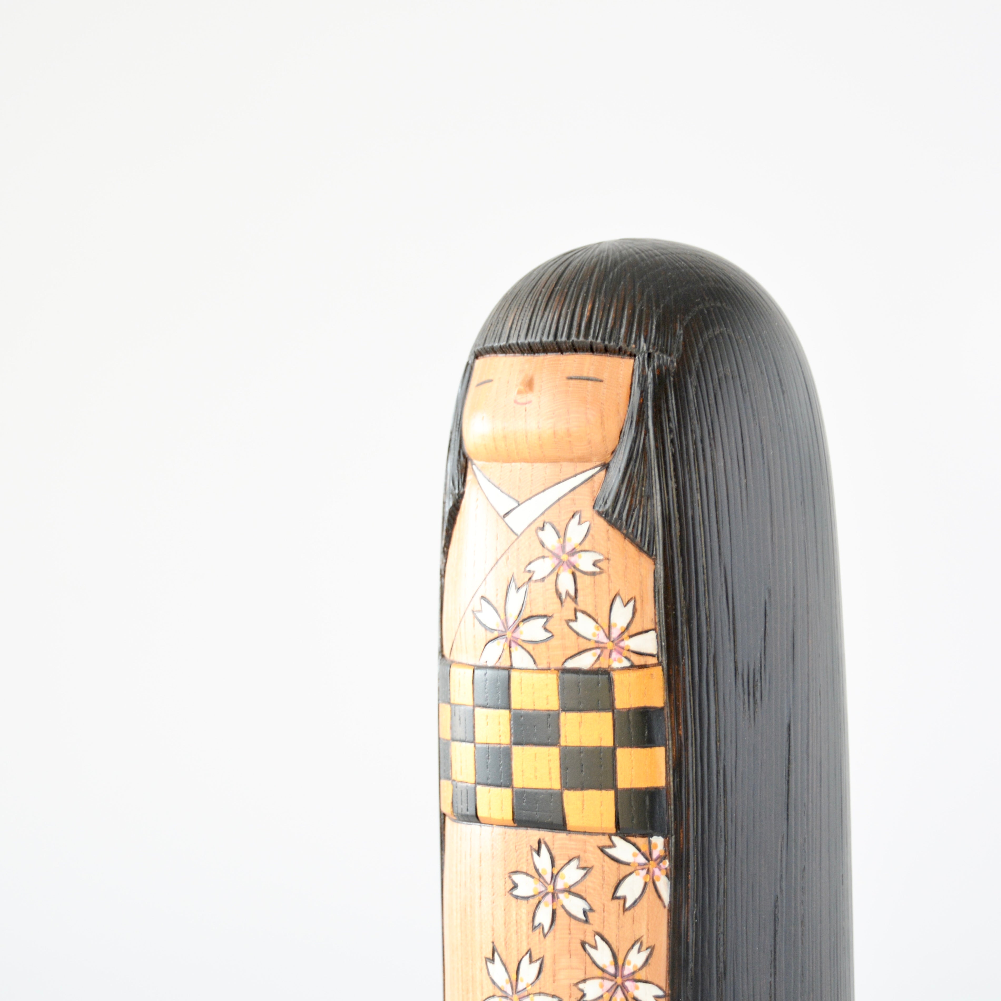usaburo-kokeshi-hana-no-sato-jardin-de-fleurs-yuji-okamoto-85x85x245mm-dition-li image 3