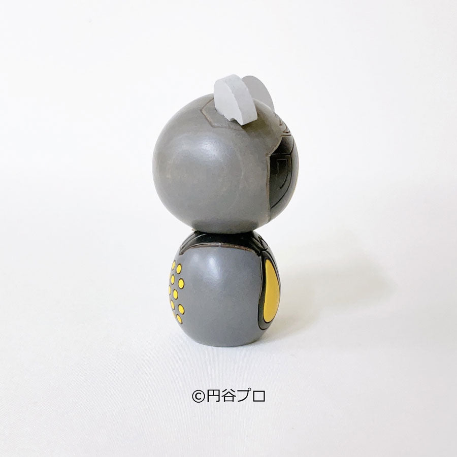 usaburo-kokeshi-ultraman-zetton-poup-e-kokeshi-personnage-officiel image 4