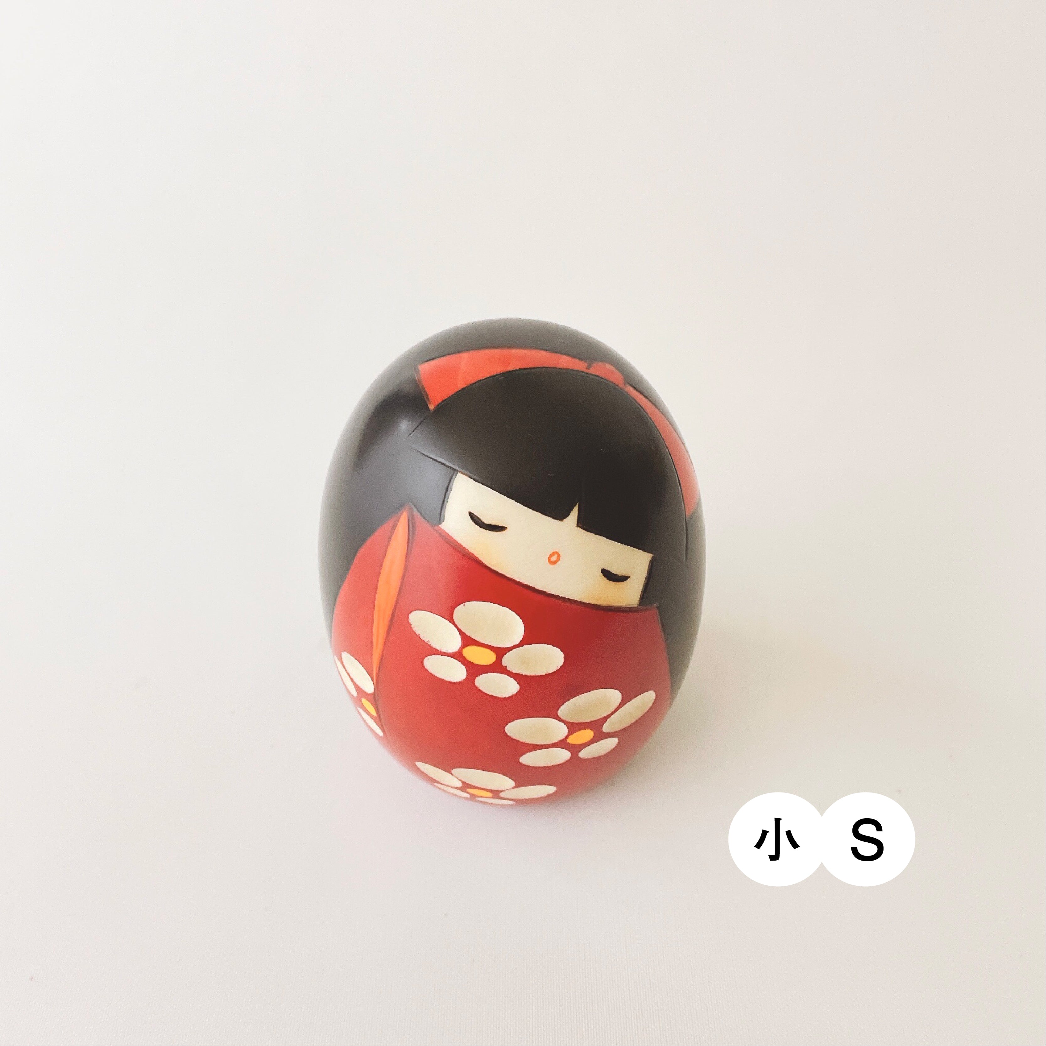 usaburo-kokeshi-shiroi-hana-taille-l-figurine-fleur-blanche-en-bois image 2