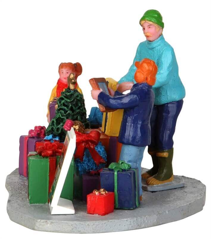 lemax-annual-toy-drive-collecte-de-jouets-miniature image 4
