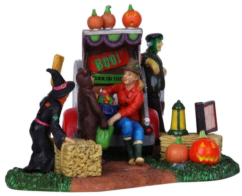 lemax-trunk-or-treat-trailer-d-cor-miniature-spooky-town image 4