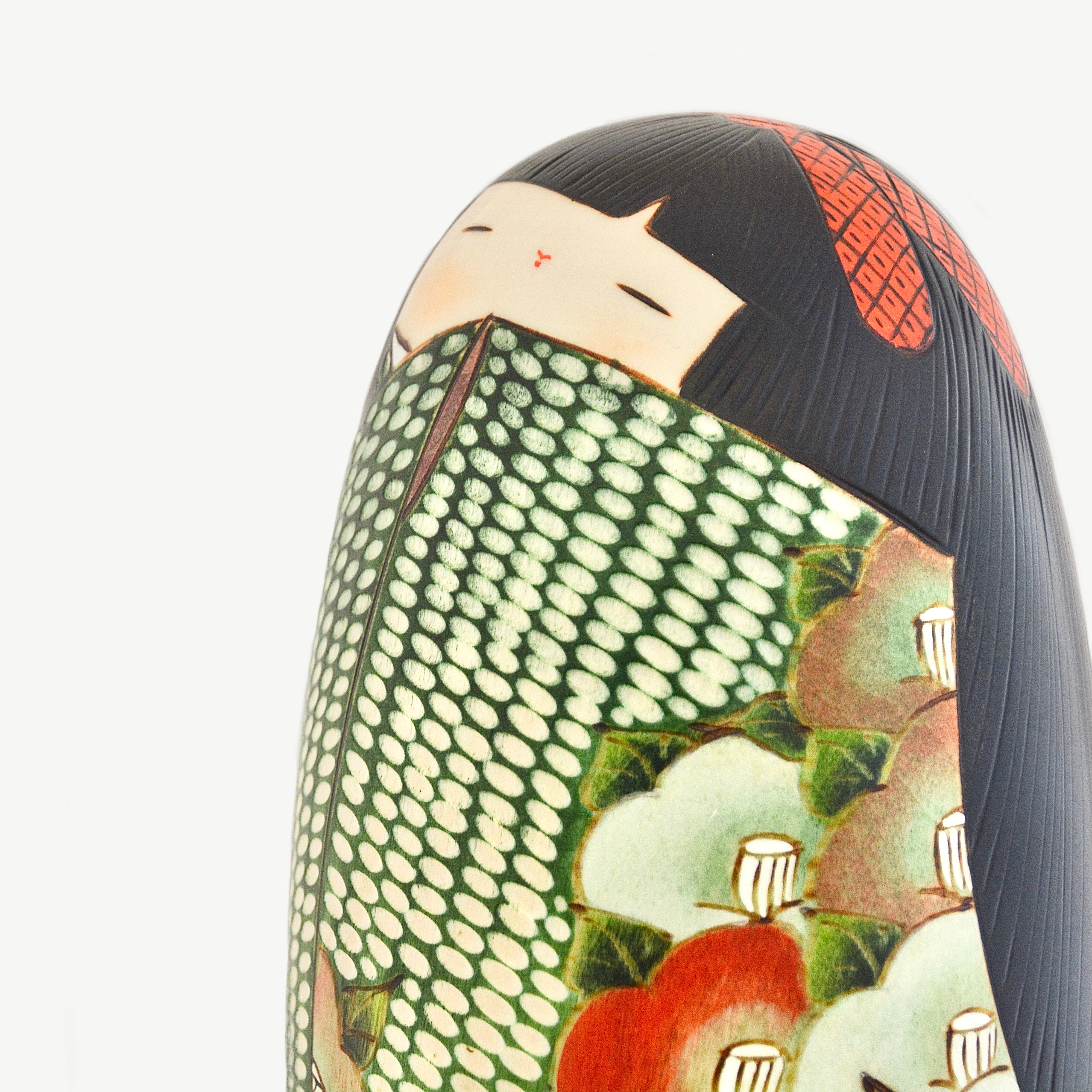 usaburo-kokeshi-yuki-tsubaki-snow-camellia-figurine-hana-monogatari-130-x-140-x- image 2