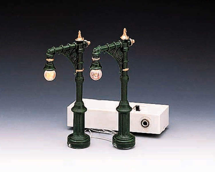 lemax-4-victorian-street-lamp-lot-de-4-lampadaires-miniatures image 2