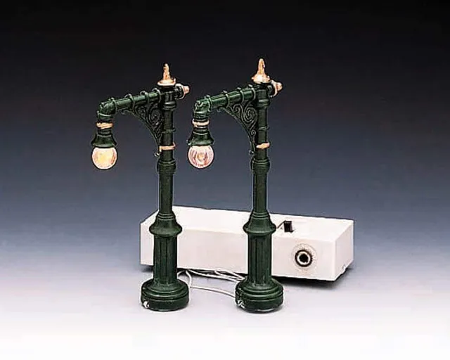 lemax-4-victorian-street-lamp-lot-de-4-lampadaires-miniatures image 1