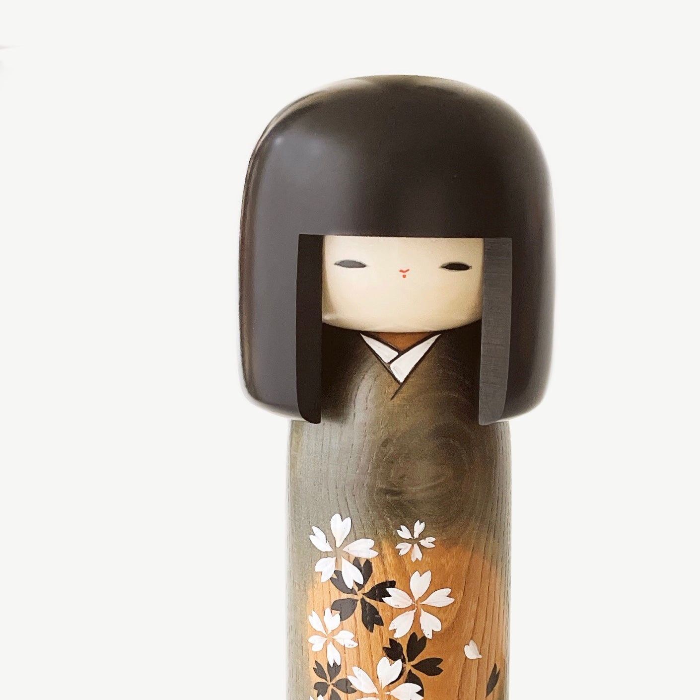 usaburo-kokeshi-shungetsu-spring-moon-poup-e-artisanale-28-5-cm image 2
