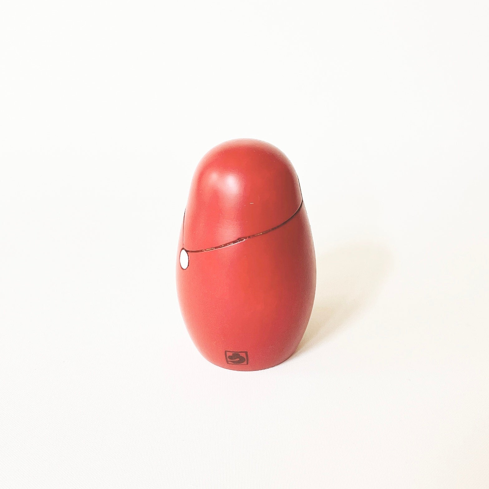 usaburo-kokeshi-santa-new-designed-figurine-kokeshi-yura-koro-9-cm-rouge image 3