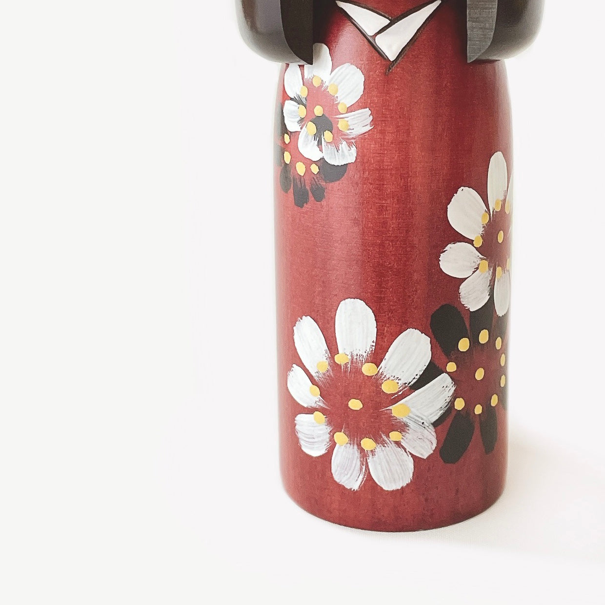 usaburo-kokeshi-hana-guruma-poupee-kokeshi-artisanale-19-cm image 3