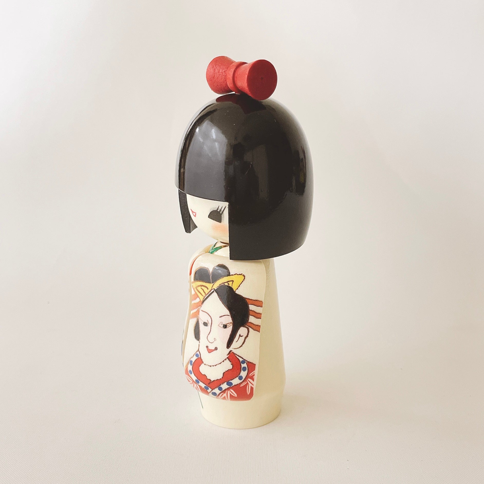 usaburo-kokeshi-kabuki-e-kokeshi-art-of-kabuki-poup-e-kokeshi-artisanale-15-cm image 2