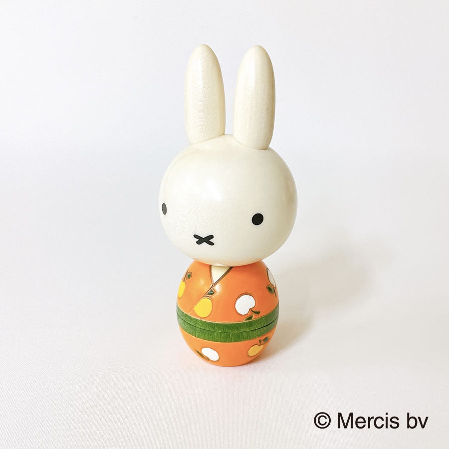 usaburo-kokeshi-miffy-ringo-apple-figurine-yura-koro-130-mm image 2
