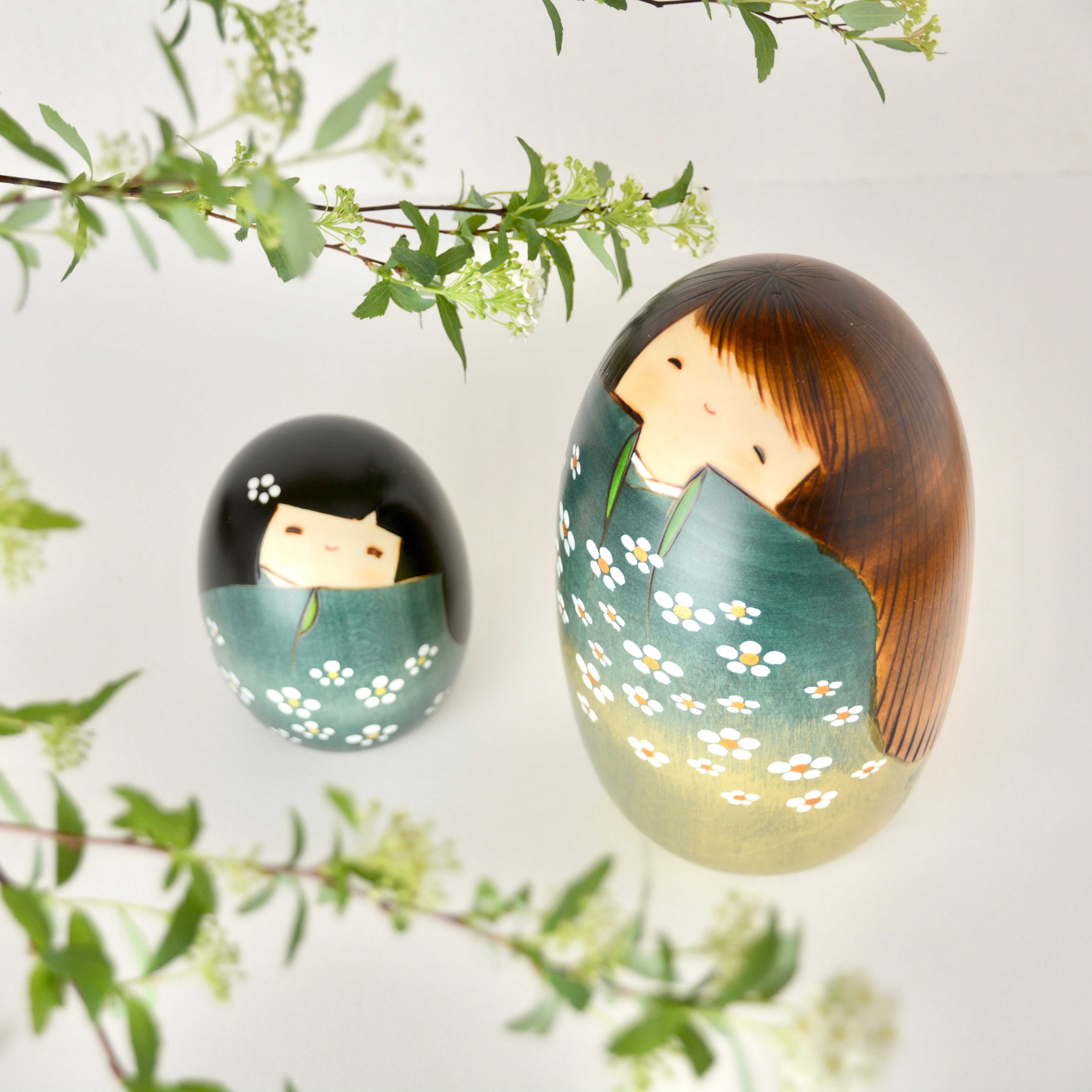 usaburo-kokeshi-shiawase-bonheur-ll-vert-100x100x170mm image 5