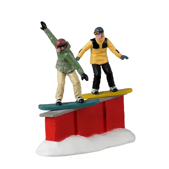 lemax-snowboard-sliders-figurine-miniature-village-de-no-l image 1