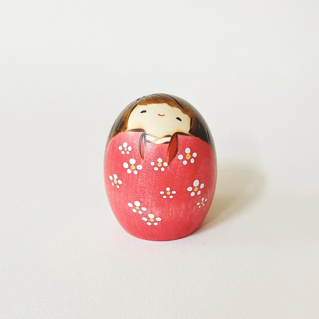 usaburo-kokeshi-shiawase-bonheur-s-rose-figurine-yura-koro-oeuf-7-cm image 1