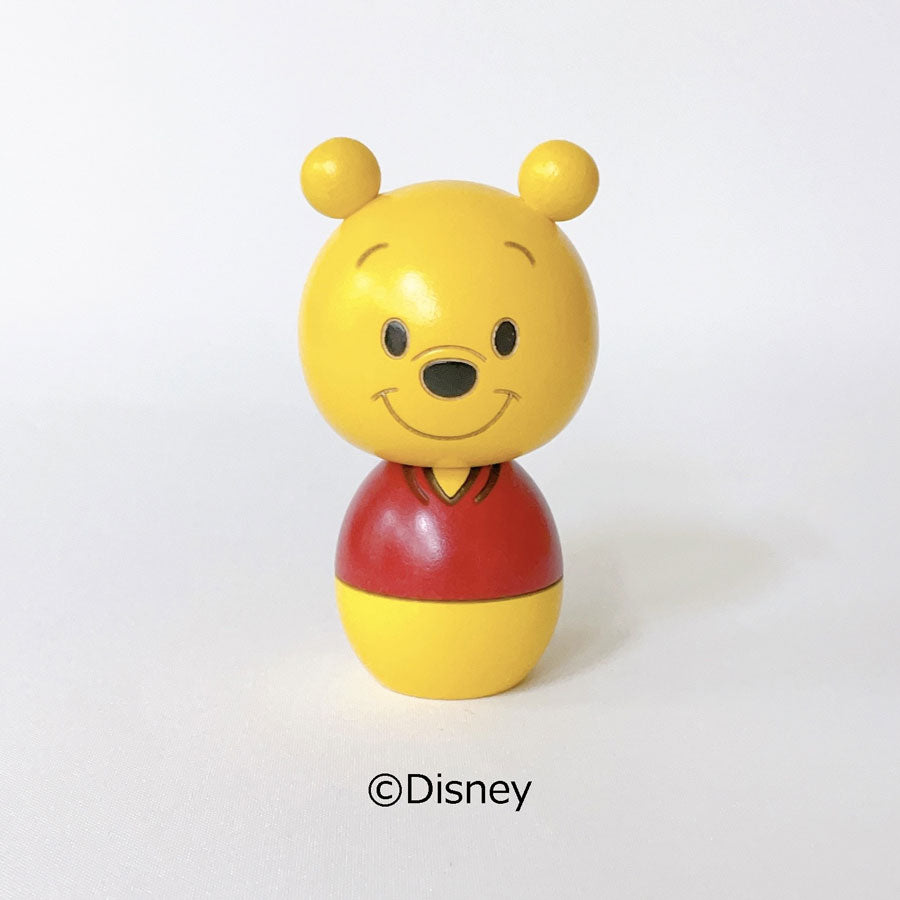 usaburo-kokeshi-winnie-the-pooh-pooh-poup-e-kokeshi-artisanale image 1