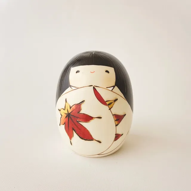 usaburo-kokeshi-aki-automne-yura-koro-yurakoro-9-cm-bois-mizuki image 1