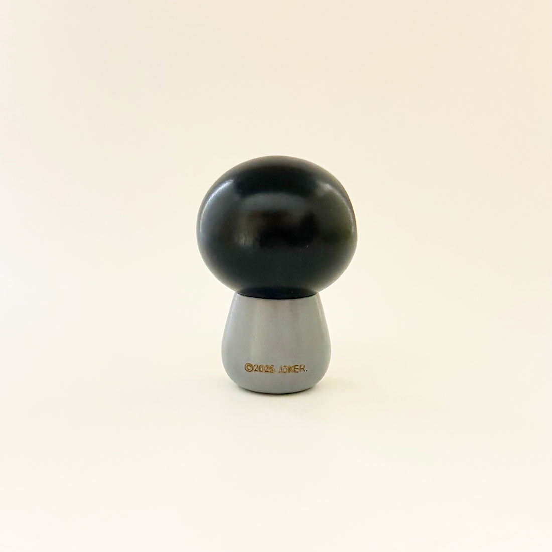 usaburo-kokeshi-little-my-figurine-kokeshi-artisanale-yura-koro-2 image 3