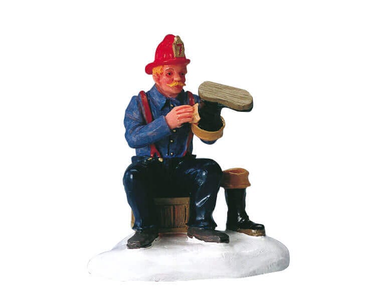 lemax-shine-those-boots-figurine-miniature-cireur image 1