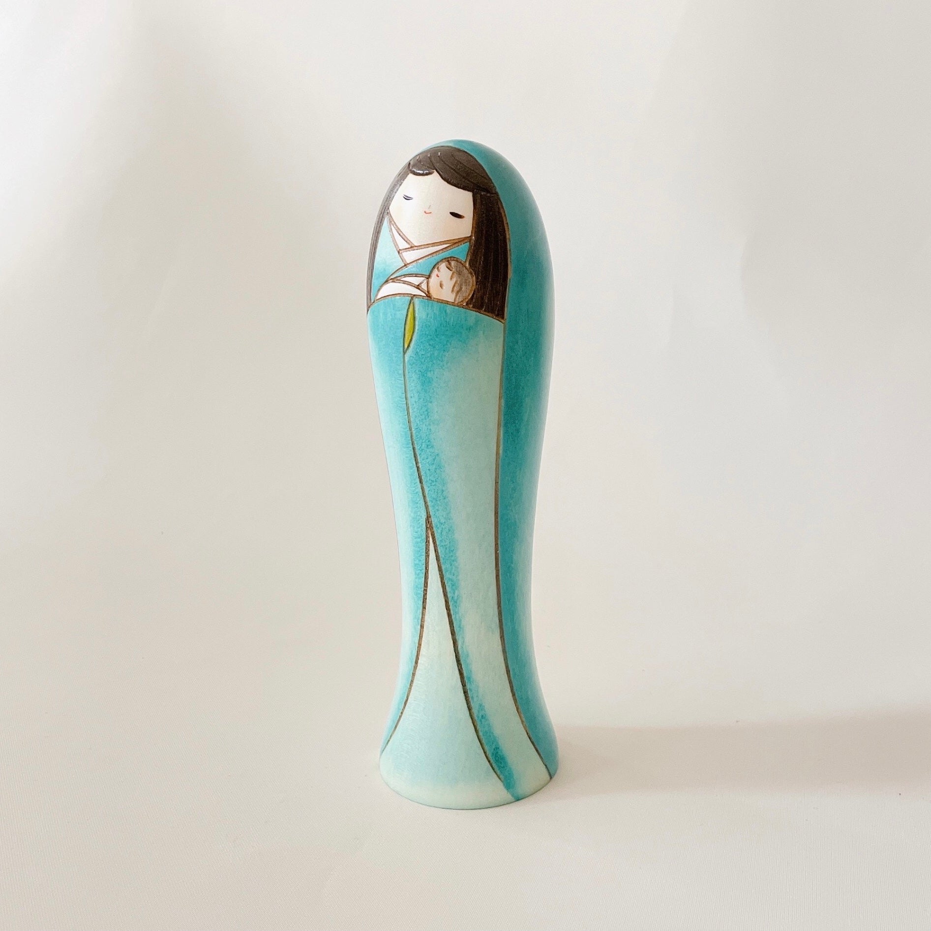 usaburo-kokeshi-the-virgin-mary-kokeshi-no-l-bleue-19-cm-en-bois-mizuki image 2