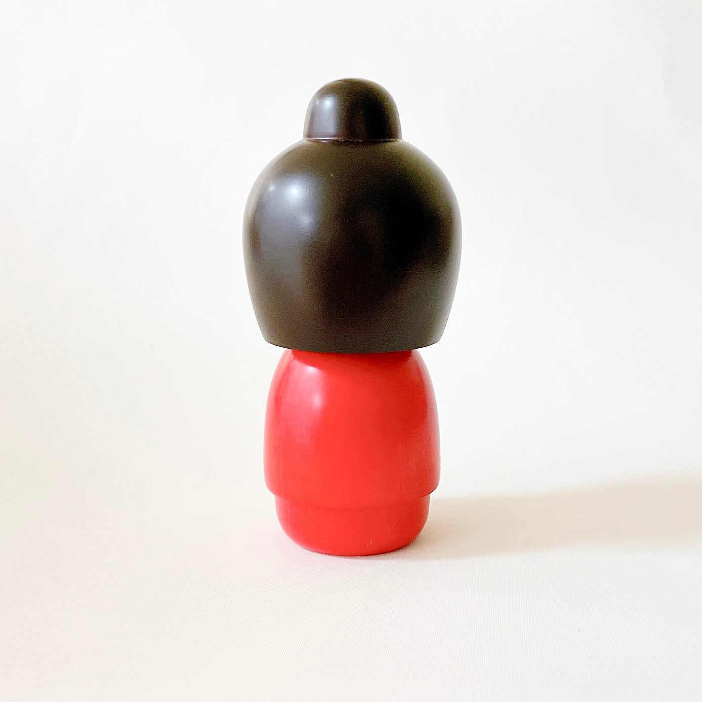 usaburo-kokeshi-hohoemi-par-fujikawa-poup-e-kokeshi-artisanale-15-cm-sourire image 3