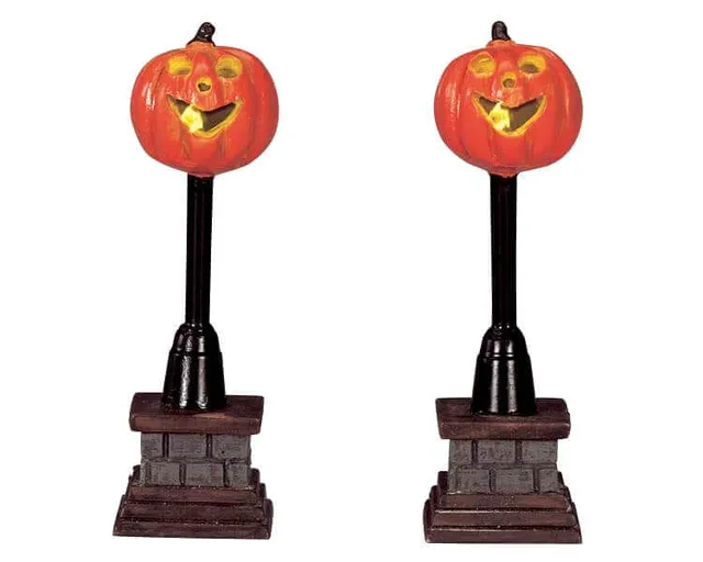 lemax-pumpkin-street-lamp-lampadaire-citrouille-spooky-town image 1