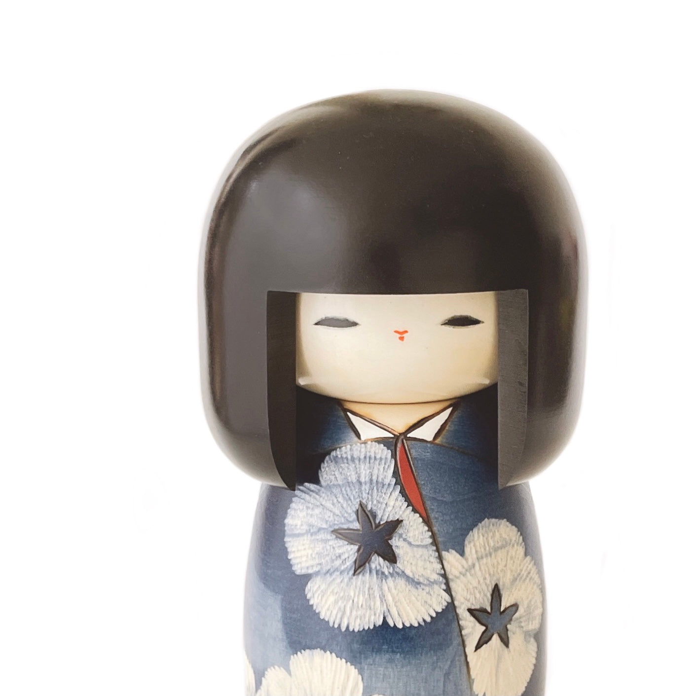 usaburo-kokeshi-aiko-love-and-happiness-figurine-kokeshi-artisanale-24-cm-bleue image 2