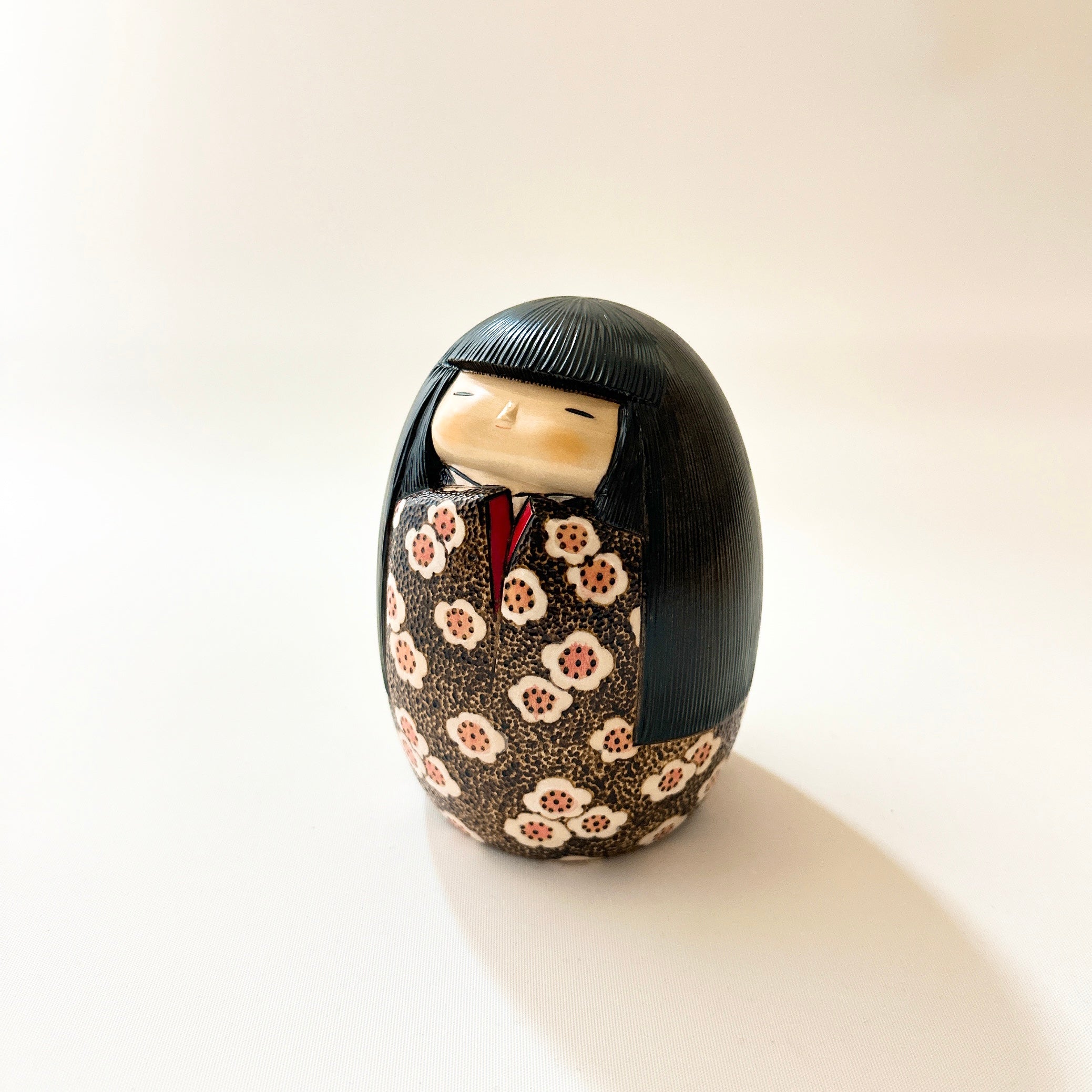usaburo-kokeshi-s-shun-ka-fleurs-de-printemps-figurine-hana-monogatari-12-cm-dit image 2