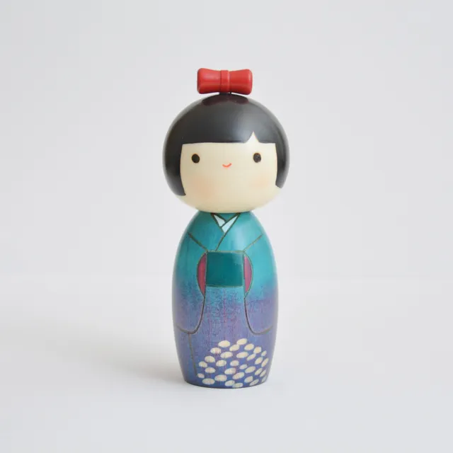 usaburo-kokeshi-ajisai-warabe-hydrangea-kokeshi-13-cm image 1