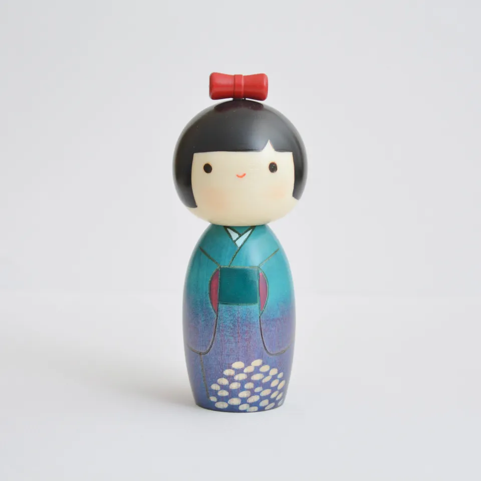 usaburo-kokeshi-ajisai-warabe-hydrangea-kokeshi-13-cm image 1