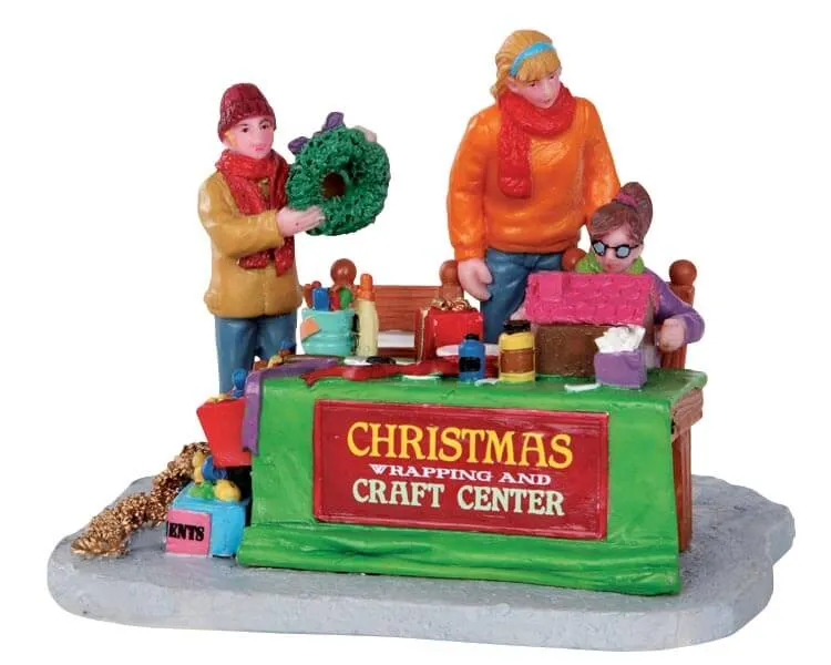 lemax-gift-wrapping-together-figurine-sc-ne-cadeaux-no-l image 1