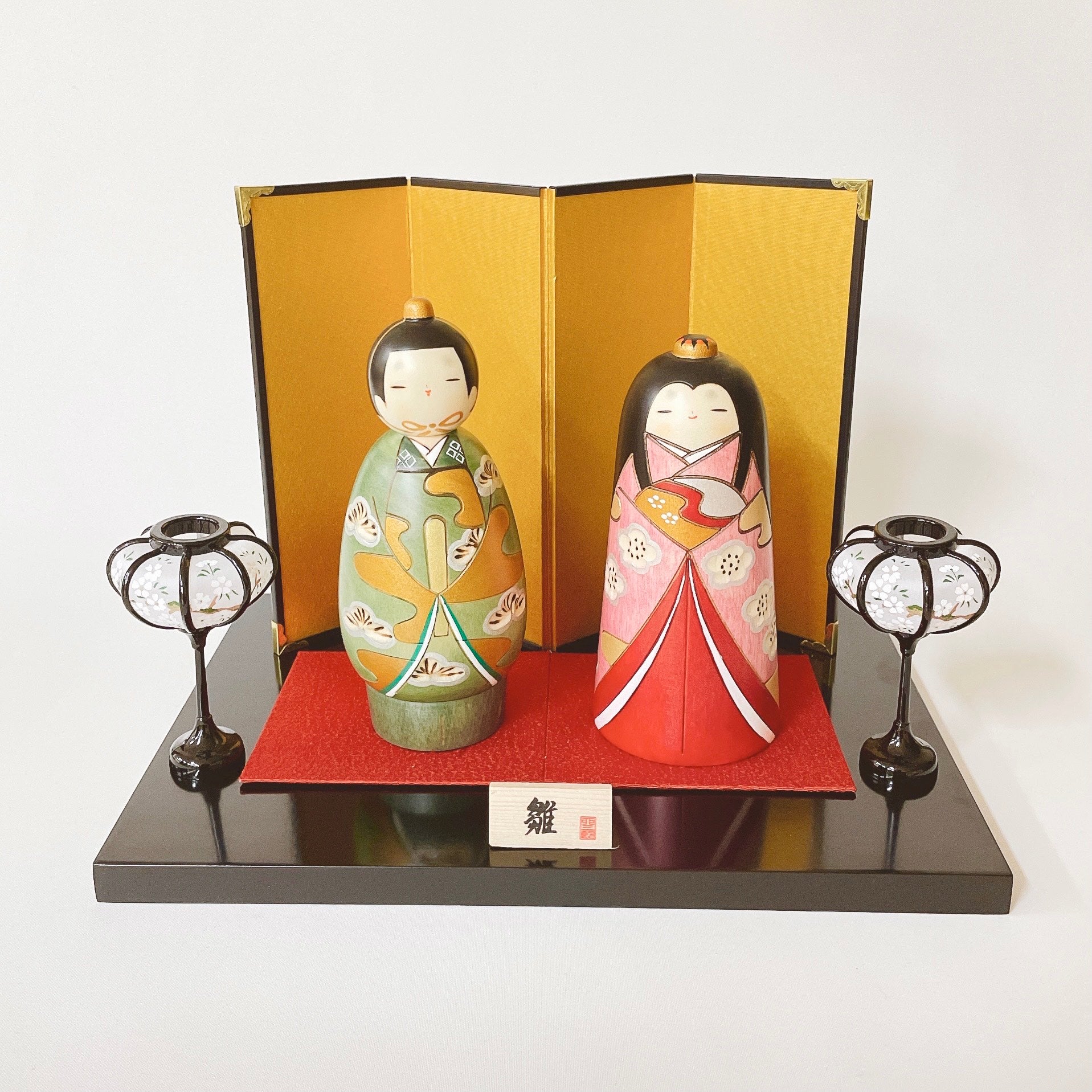 usaburo-kokeshi-tachi-hina-standing-set-hina-2-kokeshi-18-cm image 4