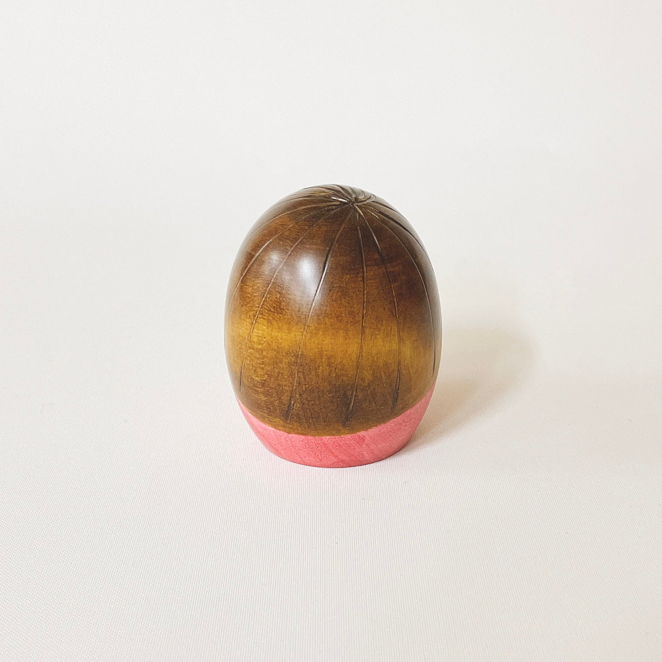 usaburo-kokeshi-shiawase-bonheur-s-rose-figurine-yura-koro-oeuf-7-cm image 3