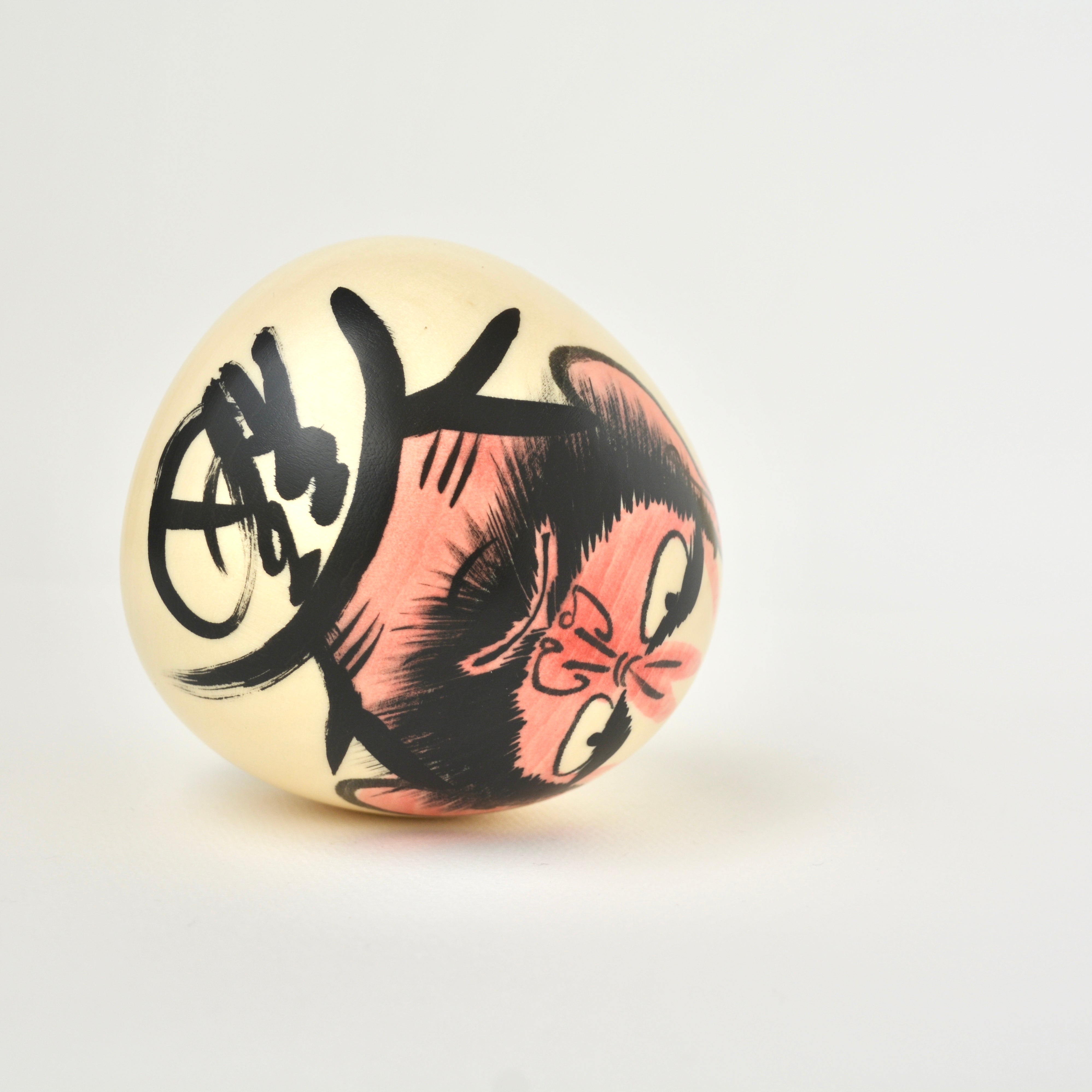 usaburo-kokeshi-koro-koro-daruma-blanc-culbuto-porte-bonheur-9-cm image 5