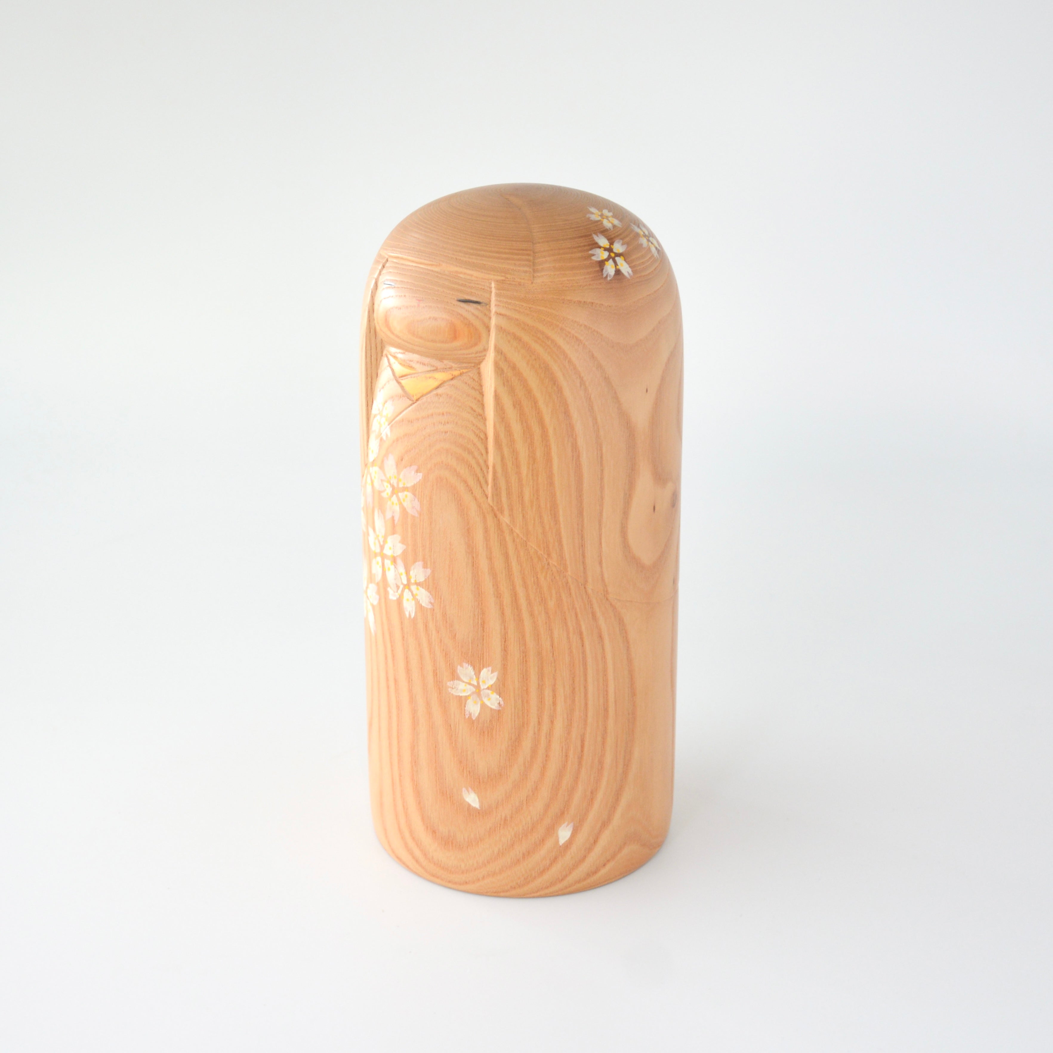 usaburo-kokeshi-hana-kiko-travelogue-of-flowers-par-yuji-okamoto-figurine-23-cm image 2