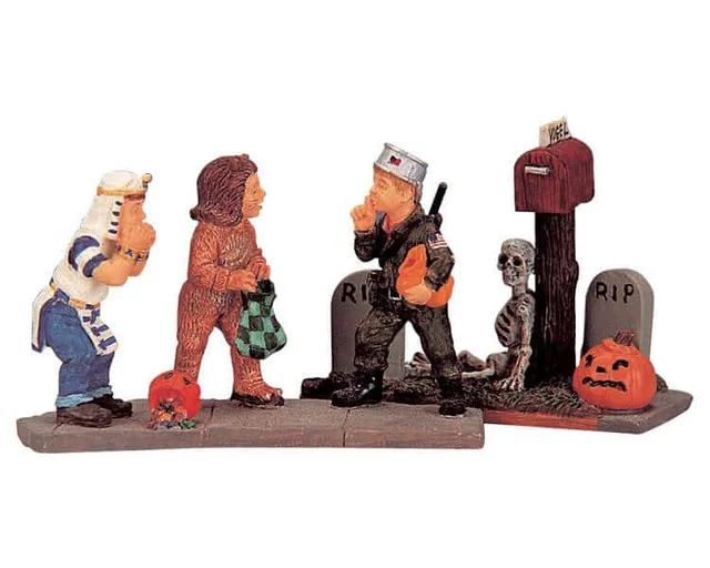 lemax-shhh-they-ll-hear-us-figurine-miniature-spooky-town image 1
