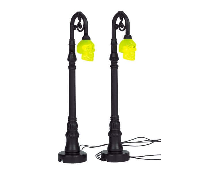 lemax-skull-street-lamp-lampadaire-miniature-spooky-town image 1