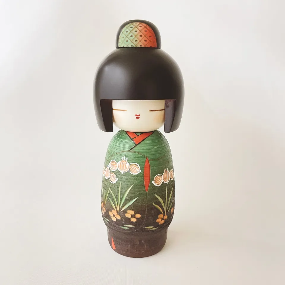 usaburo-kokeshi-izumino-grande-figurine-yura-koro-20-cm image 1