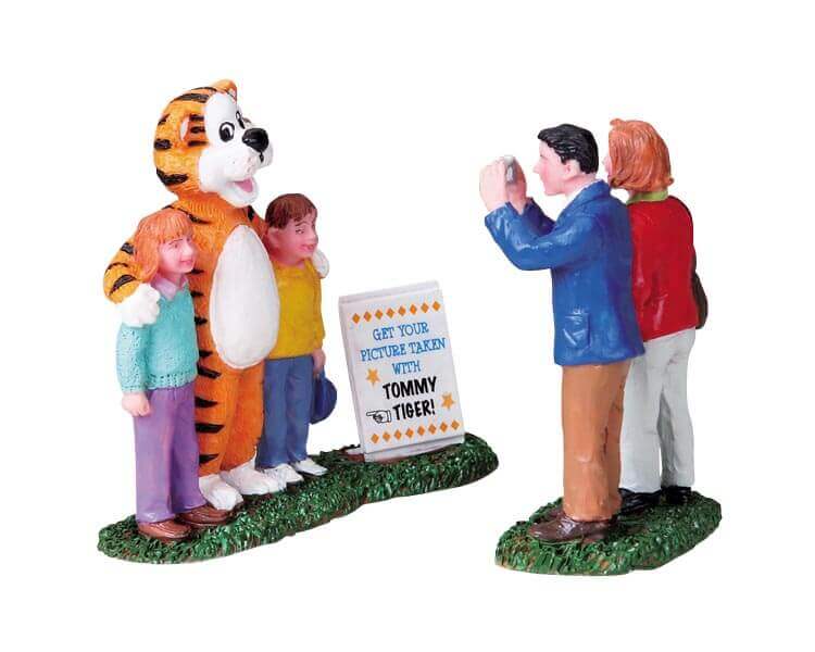 lemax-kids-tommy-tiger-figurine-miniature-enfant-d-guis image 1